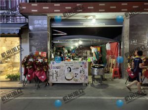 客戶(hù)購(gòu)買(mǎi)《XZ-612包子機(jī)》調(diào)試師傅調(diào)不過(guò)來(lái)，部門(mén)經(jīng)理親自上門(mén)調(diào)試